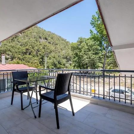 Captivating Flat Close To Inlice Beach With Terrace In Fethiye شقة *