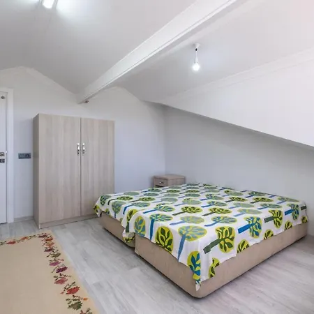 Captivating Flat Close To Inlice Beach With Terrace In Fethiye غوجيك